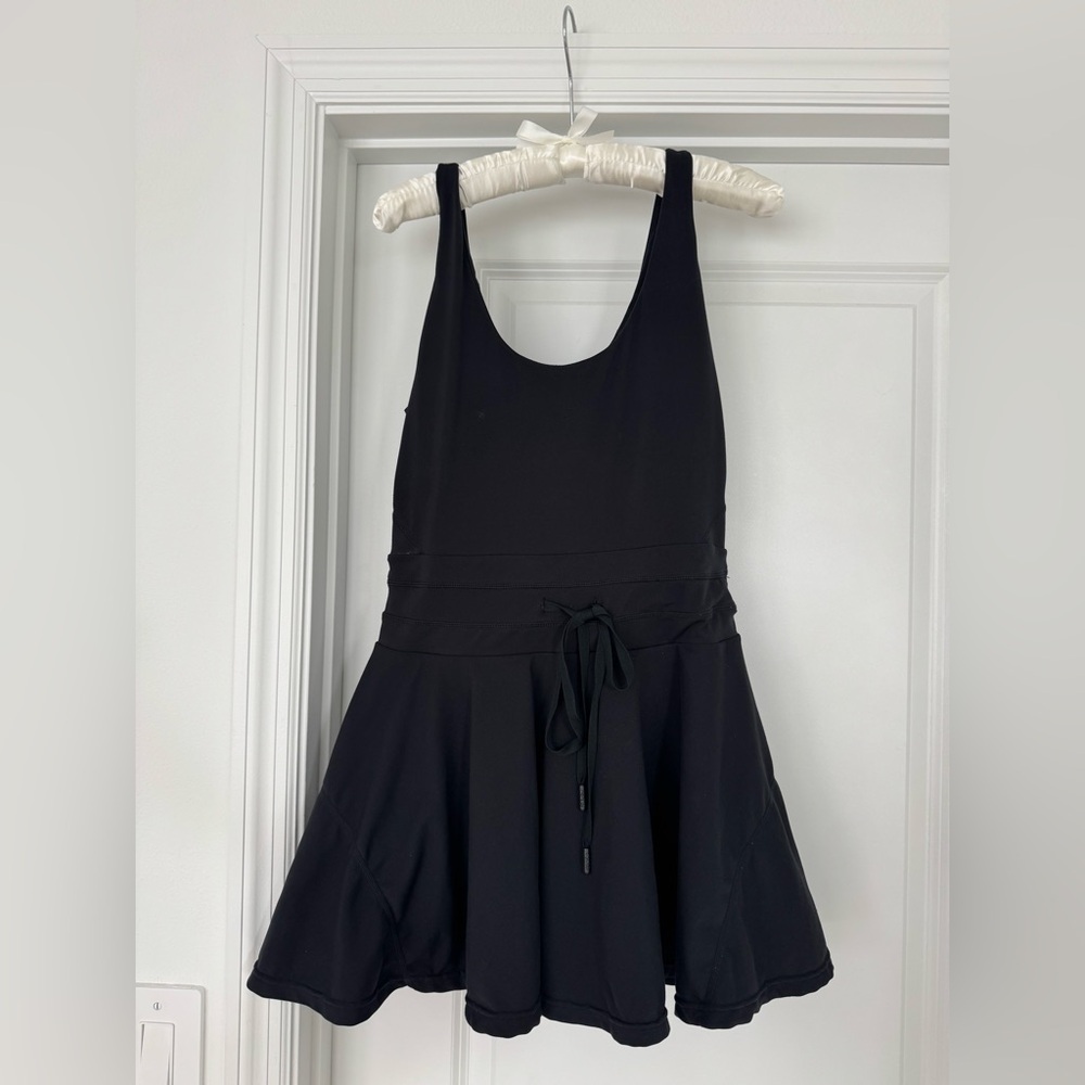 Black Sleeveless Skater Dress - POPFLEX active Twirl
